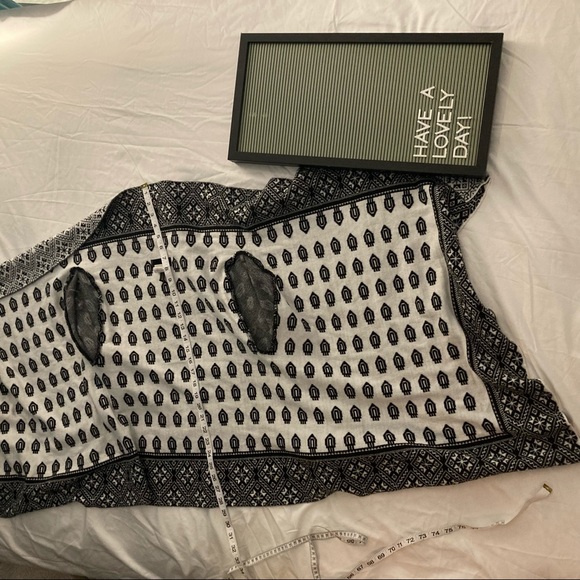 Asymmetrical Rectangle Open Cardigan Sweater - Picture 2 of 6